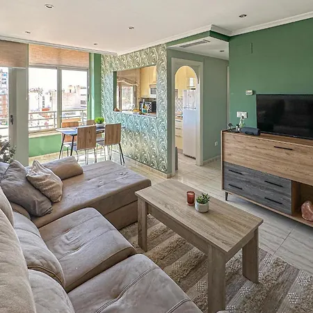 Stunning In With Kitchenette *